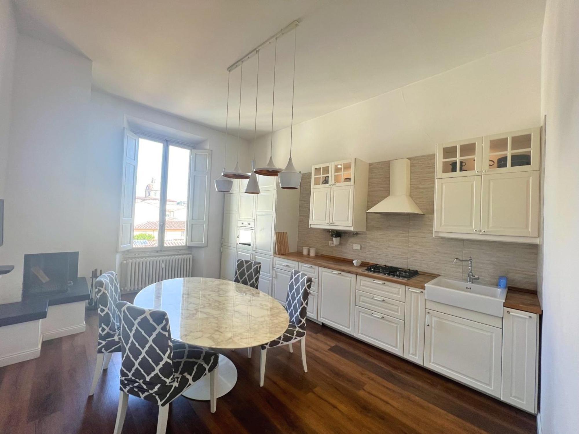 Santa Rosa Florence Apartments 3 Bedrooms - Private Parking Eksteriør billede